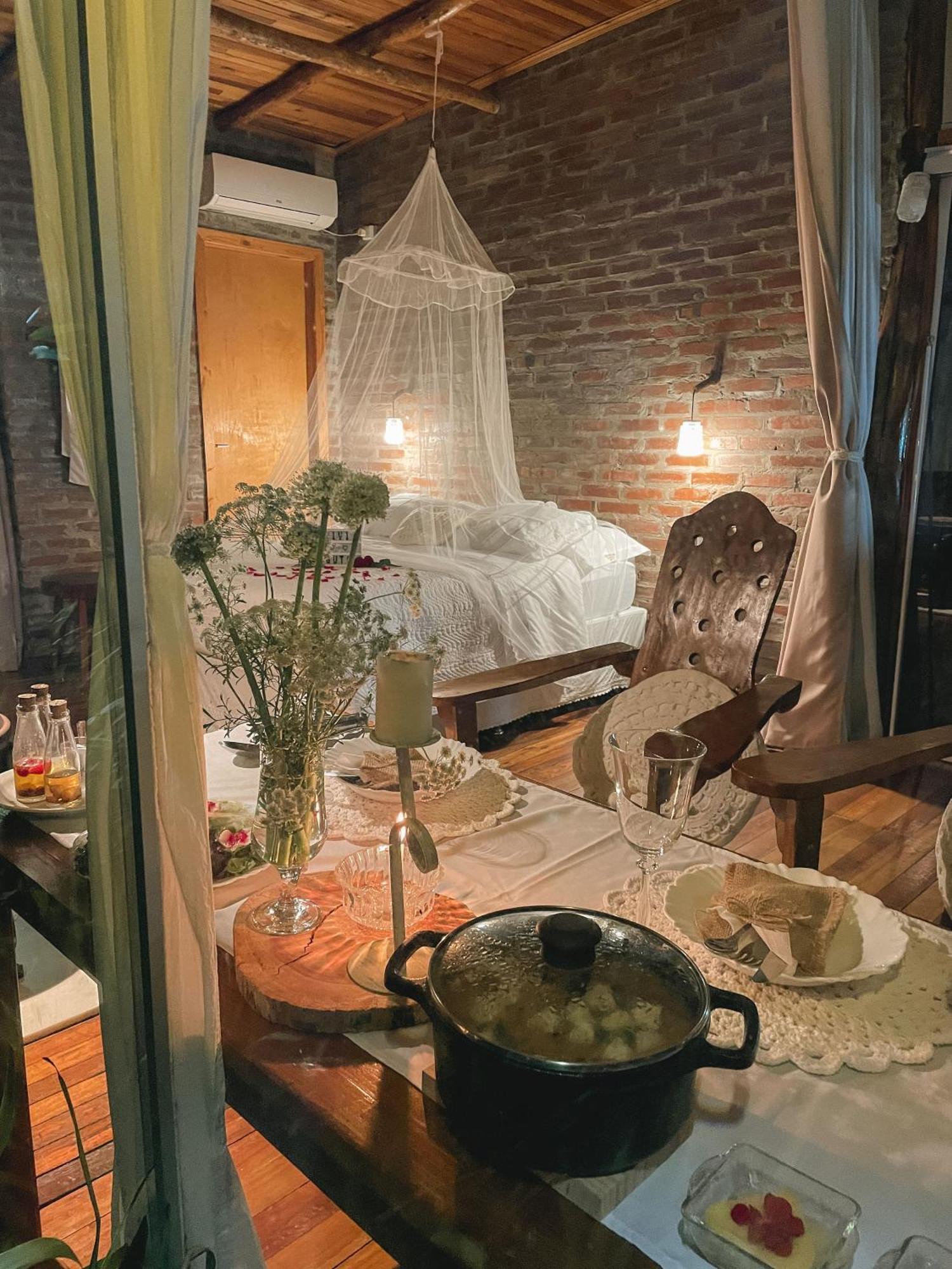 Pousada Romantica - Sitio Buraco Fundo Vale Verde  Ngoại thất bức ảnh